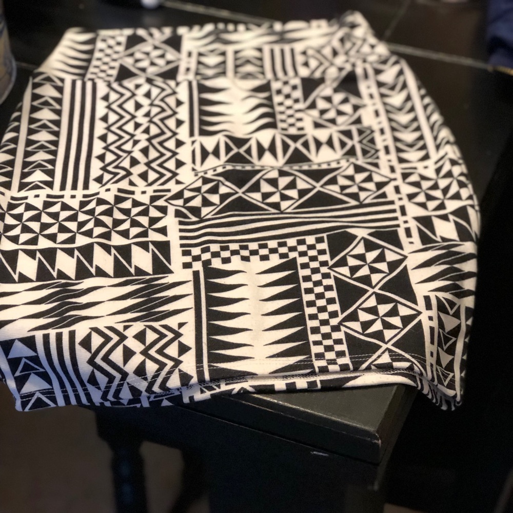 Black and white pattern skirt
